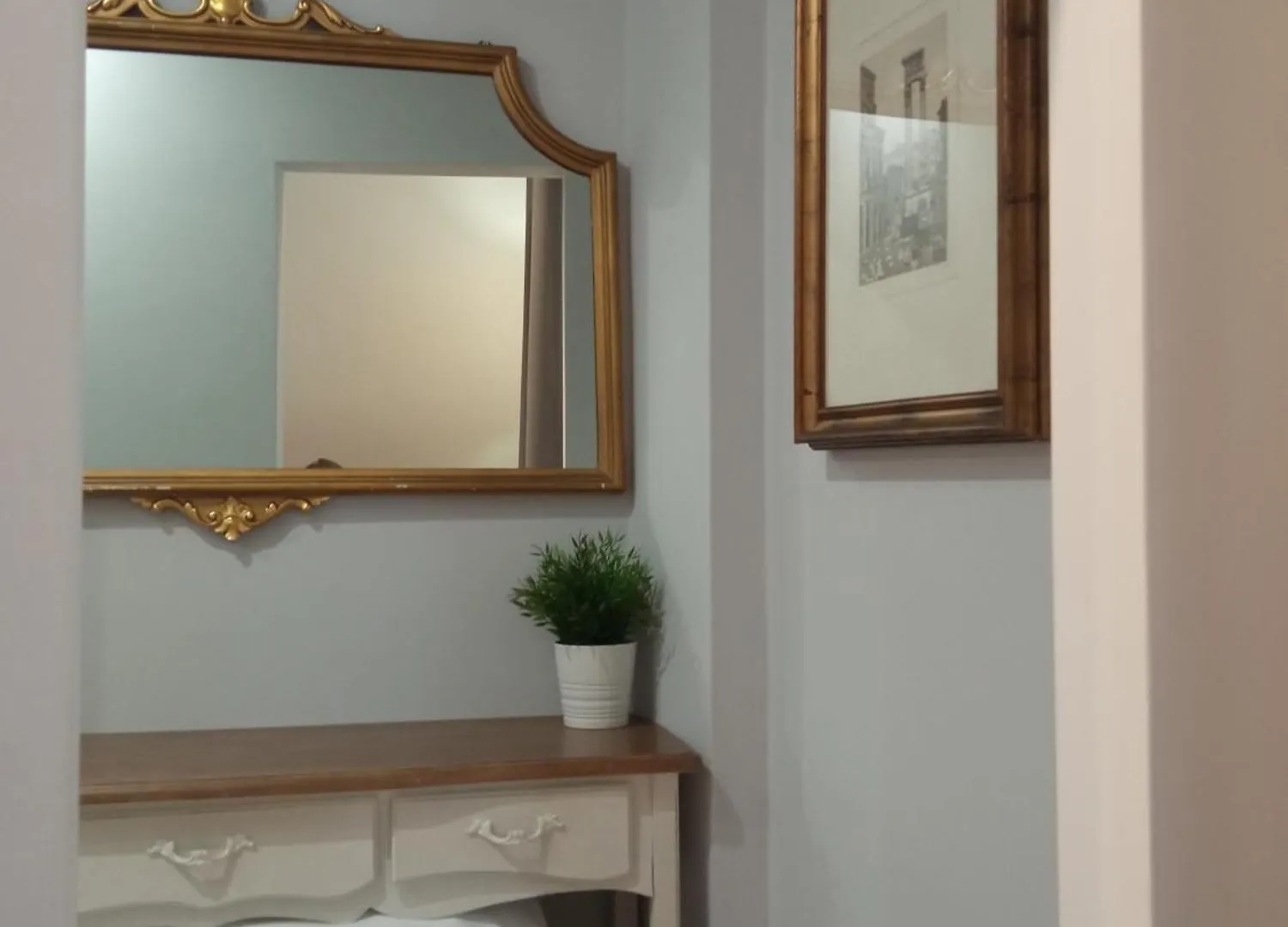 Fontana Di Trevi - Central Apartment In Rome Italy
